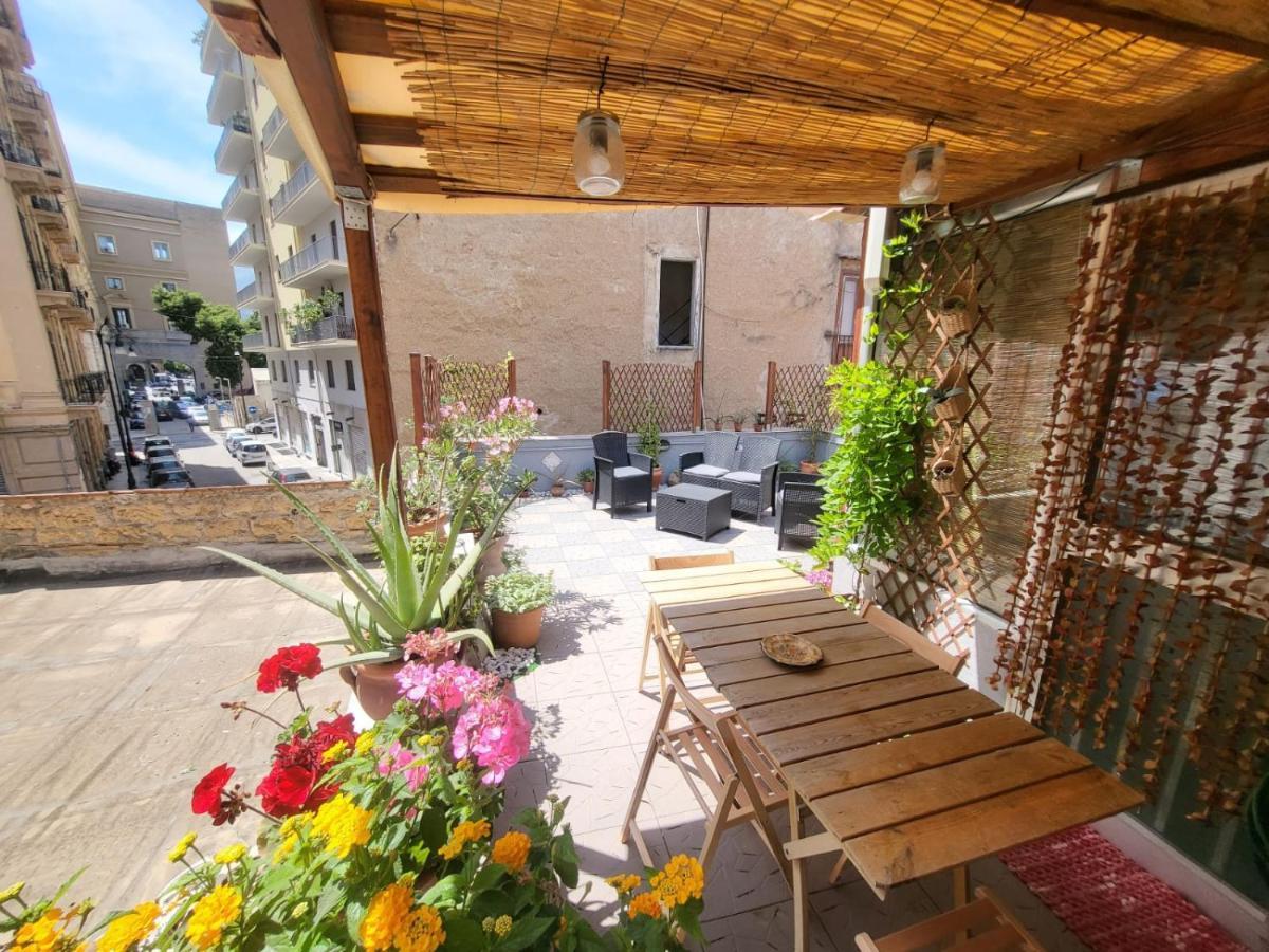 Casetta Poli- Appartamento Con Terrazza - Centro Storico Palermo Esterno foto